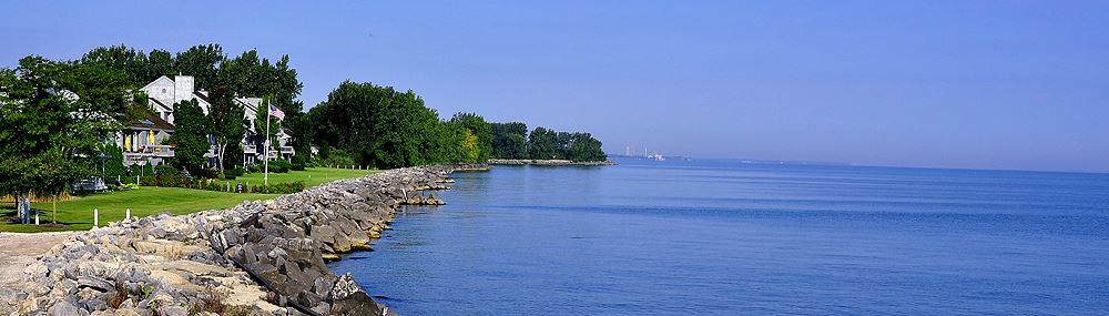 Lake front Pan-smallversion
